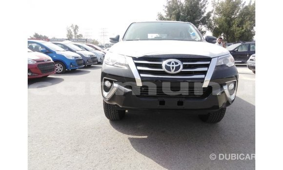 Buy Import Toyota Fortuner Black Car in Import - Dubai in Region of Bouenza Buy Import Toyota Fortuner Black Car in Import - Dubai in Region of Bouenza
