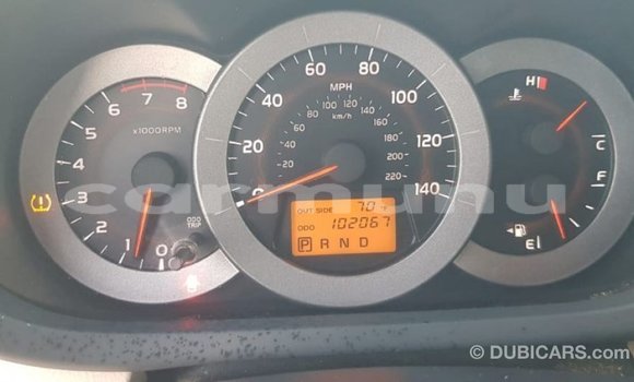 Buy Import Toyota HiAce Other Truck in Import - Dubai in Region of Bouenza Buy Import Toyota HiAce Other Truck in Import - Dubai in Region of Bouenza