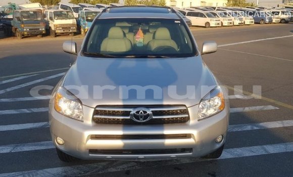 Buy Import Toyota HiAce Other Truck in Import - Dubai in Region of Bouenza Buy Import Toyota HiAce Other Truck in Import - Dubai in Region of Bouenza