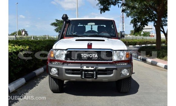Buy Import Toyota Land Cruiser Red Car in Import - Dubai in Region of Bouenza Buy Import Toyota Land Cruiser Red Car in Import - Dubai in Region of Bouenza
