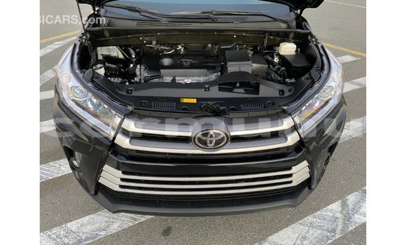 Buy Import Toyota Highlander Black Car in Import - Dubai in Region of Bouenza Buy Import Toyota Highlander Black Car in Import - Dubai in Region of Bouenza