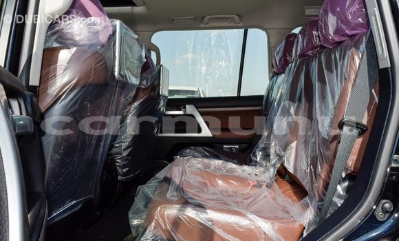 Acheter Import Voiture Toyota Land Cruiser Noir à Import - Dubai, Région de la Bouenza Acheter Import Voiture Toyota Land Cruiser Noir à Import - Dubai, Région de la Bouenza