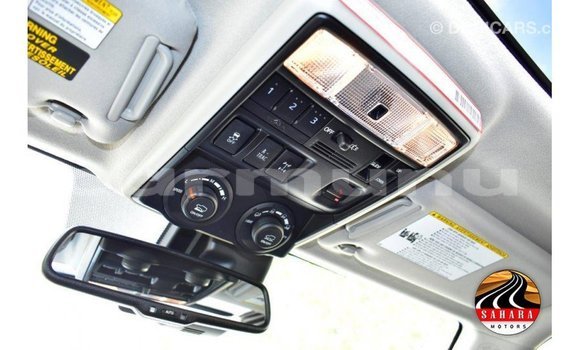 Buy Import Toyota HiAce White Truck in Import - Dubai in Region of Bouenza Buy Import Toyota HiAce White Truck in Import - Dubai in Region of Bouenza