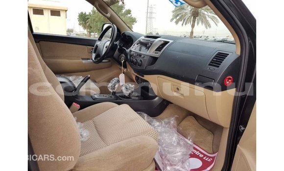 Acheter Import Voiture Toyota Fortuner Autre à Import - Dubai, Région de la Bouenza Acheter Import Voiture Toyota Fortuner Autre à Import - Dubai, Région de la Bouenza