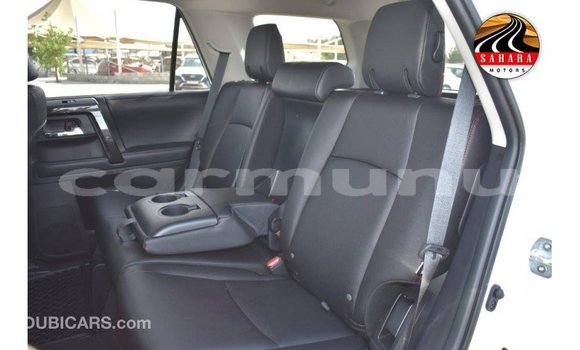 Buy Import Toyota HiAce White Truck in Import - Dubai in Region of Bouenza Buy Import Toyota HiAce White Truck in Import - Dubai in Region of Bouenza