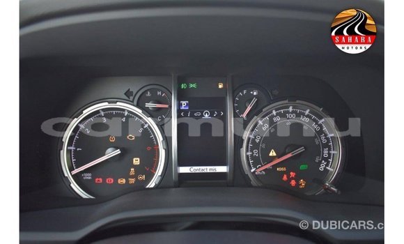 Buy Import Toyota HiAce White Truck in Import - Dubai in Region of Bouenza Buy Import Toyota HiAce White Truck in Import - Dubai in Region of Bouenza