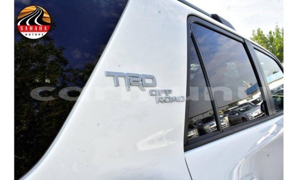 Buy Import Toyota HiAce White Truck in Import - Dubai in Region of Bouenza Buy Import Toyota HiAce White Truck in Import - Dubai in Region of Bouenza