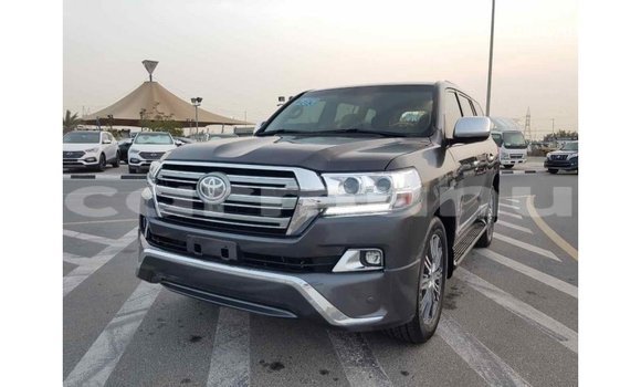 Buy Import Toyota Land Cruiser Other Car in Import - Dubai in Region of Bouenza Buy Import Toyota Land Cruiser Other Car in Import - Dubai in Region of Bouenza