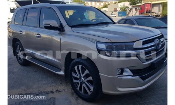 Buy Import Toyota Land Cruiser Other Car in Import - Dubai in Region of Bouenza Buy Import Toyota Land Cruiser Other Car in Import - Dubai in Region of Bouenza