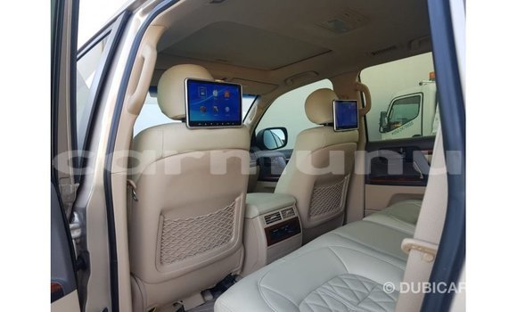 Buy Import Toyota Land Cruiser Other Car in Import - Dubai in Region of Bouenza Buy Import Toyota Land Cruiser Other Car in Import - Dubai in Region of Bouenza