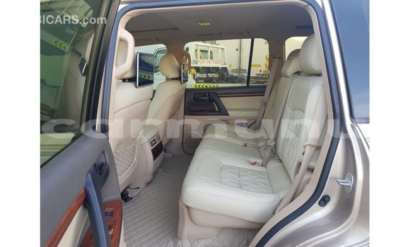 Buy Import Toyota Land Cruiser Other Car in Import - Dubai in Region of Bouenza Buy Import Toyota Land Cruiser Other Car in Import - Dubai in Region of Bouenza