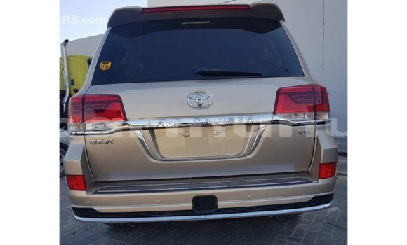 Buy Import Toyota Land Cruiser Other Car in Import - Dubai in Region of Bouenza Buy Import Toyota Land Cruiser Other Car in Import - Dubai in Region of Bouenza
