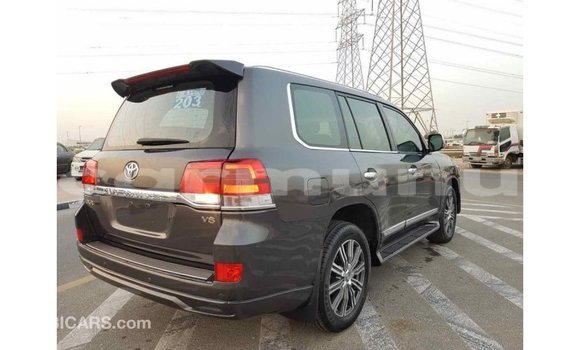 Buy Import Toyota Land Cruiser Other Car in Import - Dubai in Region of Bouenza Buy Import Toyota Land Cruiser Other Car in Import - Dubai in Region of Bouenza