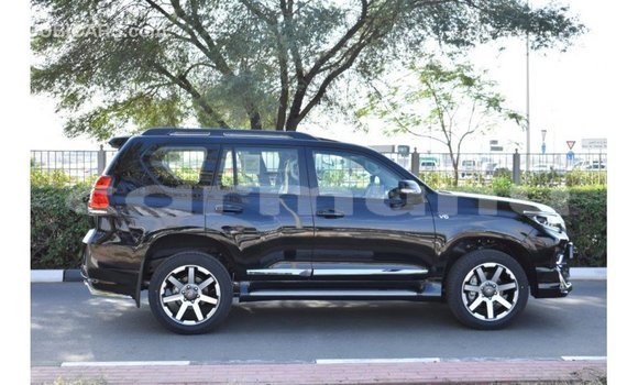 Buy Import Toyota Prado Black Car in Import - Dubai in Region of Bouenza Buy Import Toyota Prado Black Car in Import - Dubai in Region of Bouenza