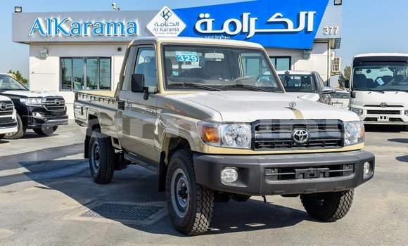 Acheter Import Voiture Toyota Land Cruiser Beige à Import - Dubai, Région de la Bouenza Acheter Import Voiture Toyota Land Cruiser Beige à Import - Dubai, Région de la Bouenza
