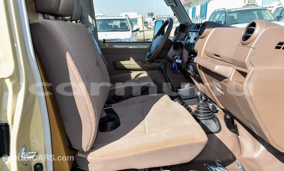 Acheter Import Voiture Toyota Land Cruiser Beige à Import - Dubai, Région de la Bouenza Acheter Import Voiture Toyota Land Cruiser Beige à Import - Dubai, Région de la Bouenza