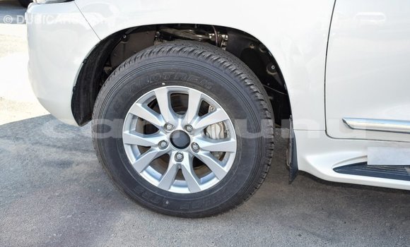 Acheter Import Voiture Toyota Land Cruiser Blanc à Import - Dubai, Région de la Bouenza Acheter Import Voiture Toyota Land Cruiser Blanc à Import - Dubai, Région de la Bouenza