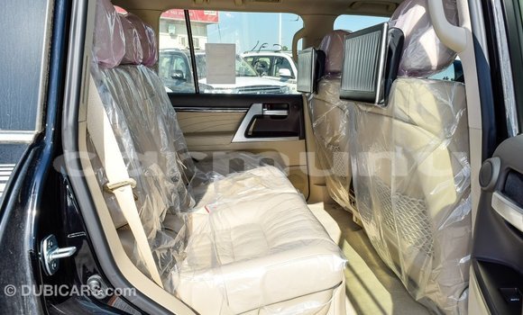 Acheter Import Voiture Toyota Land Cruiser Noir à Import - Dubai, Région de la Bouenza Acheter Import Voiture Toyota Land Cruiser Noir à Import - Dubai, Région de la Bouenza