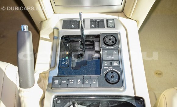 Acheter Import Voiture Toyota Land Cruiser Noir à Import - Dubai, Région de la Bouenza Acheter Import Voiture Toyota Land Cruiser Noir à Import - Dubai, Région de la Bouenza