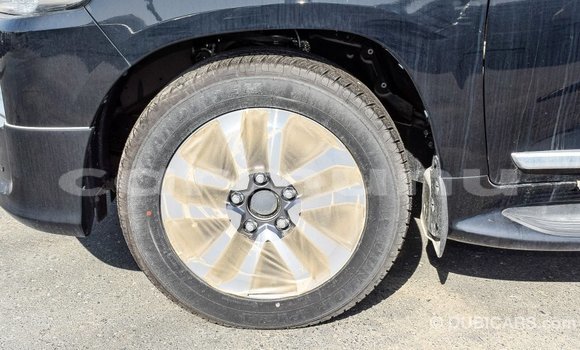 Acheter Import Voiture Toyota Land Cruiser Noir à Import - Dubai, Région de la Bouenza Acheter Import Voiture Toyota Land Cruiser Noir à Import - Dubai, Région de la Bouenza
