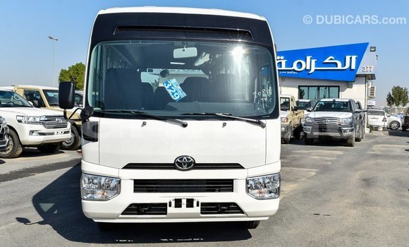 Acheter Import Voiture Toyota Coaster Blanc à Import - Dubai, Région de la Bouenza Acheter Import Voiture Toyota Coaster Blanc à Import - Dubai, Région de la Bouenza