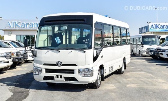 Acheter Import Voiture Toyota Coaster Blanc à Import - Dubai, Région de la Bouenza Acheter Import Voiture Toyota Coaster Blanc à Import - Dubai, Région de la Bouenza