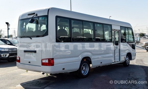 Acheter Import Voiture Toyota Coaster Blanc à Import - Dubai, Région de la Bouenza Acheter Import Voiture Toyota Coaster Blanc à Import - Dubai, Région de la Bouenza