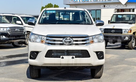 Acheter Import Voiture Toyota Hilux Blanc à Import - Dubai, Région de la Bouenza Acheter Import Voiture Toyota Hilux Blanc à Import - Dubai, Région de la Bouenza