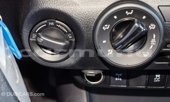 Acheter Import Voiture Toyota Hilux Blanc à Import - Dubai, Région de la Bouenza Acheter Import Voiture Toyota Hilux Blanc à Import - Dubai, Région de la Bouenza