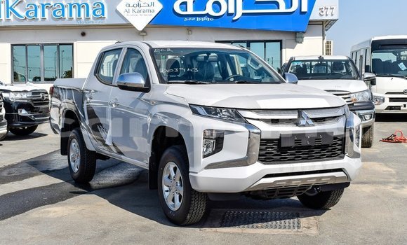 Acheter Import Voiture Mitsubishi L200 Blanc à Import - Dubai, Région de la Bouenza Acheter Import Voiture Mitsubishi L200 Blanc à Import - Dubai, Région de la Bouenza