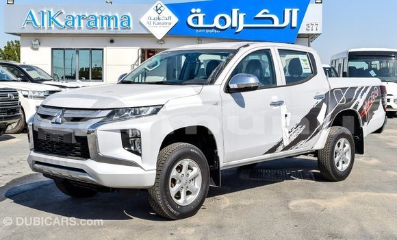 Acheter Import Voiture Mitsubishi L200 Blanc à Import - Dubai, Région de la Bouenza Acheter Import Voiture Mitsubishi L200 Blanc à Import - Dubai, Région de la Bouenza