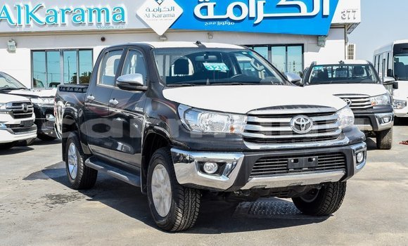 Acheter Import Voiture Toyota Hilux Noir à Import - Dubai, Région de la Bouenza Acheter Import Voiture Toyota Hilux Noir à Import - Dubai, Région de la Bouenza
