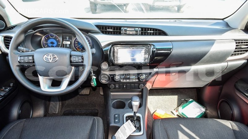 Big with watermark toyota hilux r%c3%a9gion de la bouenza import dubai 2405