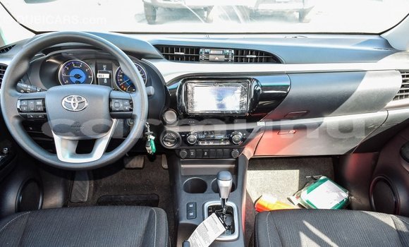 Acheter Import Voiture Toyota Hilux Noir à Import - Dubai, Région de la Bouenza Acheter Import Voiture Toyota Hilux Noir à Import - Dubai, Région de la Bouenza