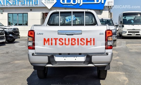 Acheter Import Voiture Mitsubishi L200 Blanc à Import - Dubai, Région de la Bouenza Acheter Import Voiture Mitsubishi L200 Blanc à Import - Dubai, Région de la Bouenza