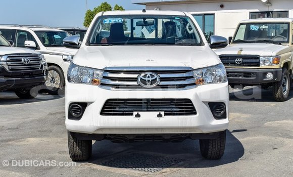 Acheter Import Voiture Toyota Hilux Blanc à Import - Dubai, Région de la Bouenza Acheter Import Voiture Toyota Hilux Blanc à Import - Dubai, Région de la Bouenza