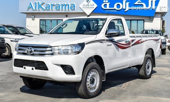 Acheter Import Voiture Toyota Hilux Blanc à Import - Dubai, Région de la Bouenza Acheter Import Voiture Toyota Hilux Blanc à Import - Dubai, Région de la Bouenza