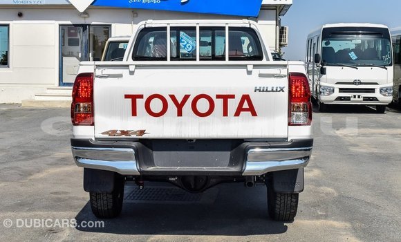 Acheter Import Voiture Toyota Hilux Blanc à Import - Dubai, Région de la Bouenza Acheter Import Voiture Toyota Hilux Blanc à Import - Dubai, Région de la Bouenza