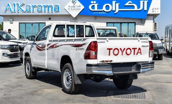 Acheter Import Voiture Toyota Hilux Blanc à Import - Dubai, Région de la Bouenza Acheter Import Voiture Toyota Hilux Blanc à Import - Dubai, Région de la Bouenza