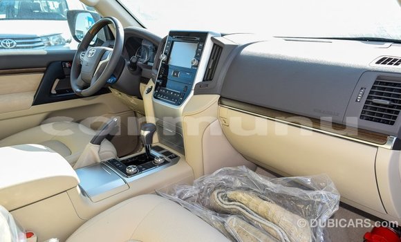 Acheter Import Voiture Toyota Land Cruiser Noir à Import - Dubai, Région de la Bouenza Acheter Import Voiture Toyota Land Cruiser Noir à Import - Dubai, Région de la Bouenza