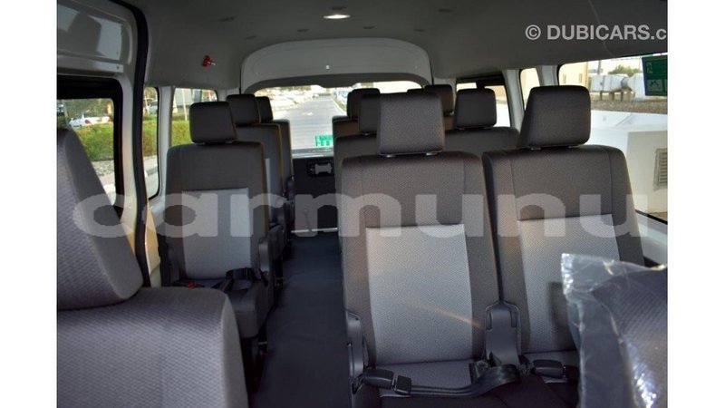 Big with watermark toyota hiace r%c3%a9gion de la bouenza import dubai 2418