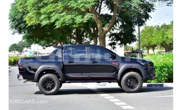 Buy Import Toyota Hilux Black Car in Import - Dubai in Region of Bouenza Buy Import Toyota Hilux Black Car in Import - Dubai in Region of Bouenza