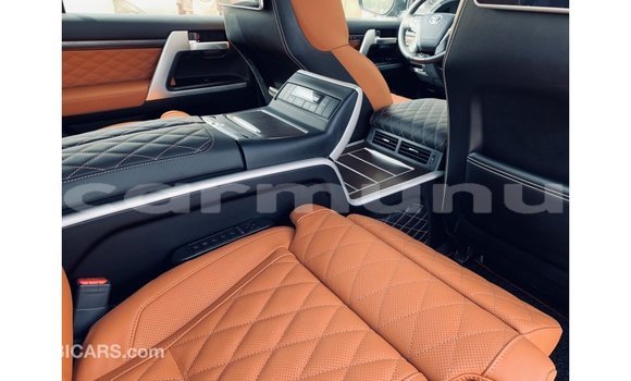 Acheter Import Voiture Toyota Land Cruiser Noir à Import - Dubai, Région de la Bouenza Acheter Import Voiture Toyota Land Cruiser Noir à Import - Dubai, Région de la Bouenza