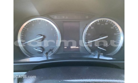 Buy Import Toyota Highlander White Car in Import - Dubai in Region of Bouenza Buy Import Toyota Highlander White Car in Import - Dubai in Region of Bouenza