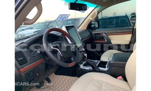 Buy Import Toyota Land Cruiser Blue Car in Import - Dubai in Region of Bouenza Buy Import Toyota Land Cruiser Blue Car in Import - Dubai in Region of Bouenza