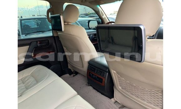 Buy Import Toyota Land Cruiser Blue Car in Import - Dubai in Region of Bouenza Buy Import Toyota Land Cruiser Blue Car in Import - Dubai in Region of Bouenza