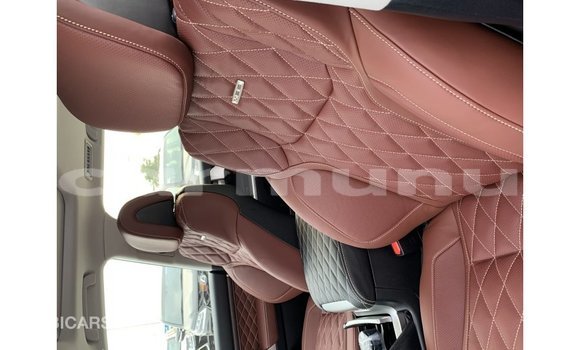 Acheter Import Voiture Toyota Land Cruiser Noir à Import - Dubai, Région de la Bouenza Acheter Import Voiture Toyota Land Cruiser Noir à Import - Dubai, Région de la Bouenza