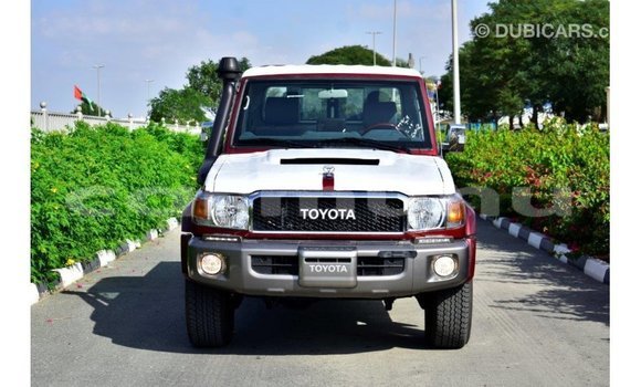 Buy Import Toyota Land Cruiser Red Car in Import - Dubai in Region of Bouenza Buy Import Toyota Land Cruiser Red Car in Import - Dubai in Region of Bouenza