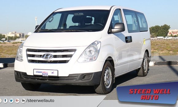 Acheter Import Utilitaire Hyundai Chorus Blanc à Import - Dubai, Région de la Bouenza