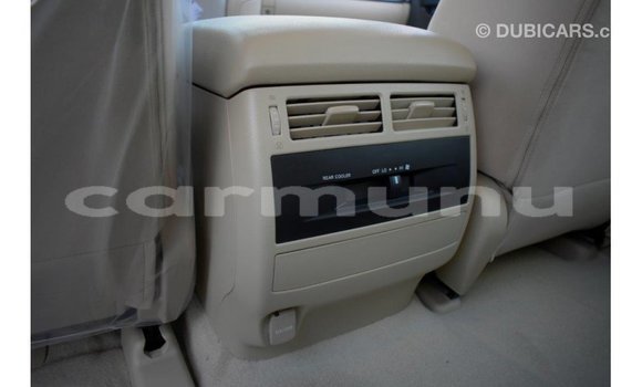 Buy Import Toyota Land Cruiser White Car in Import - Dubai in Region of Bouenza Buy Import Toyota Land Cruiser White Car in Import - Dubai in Region of Bouenza